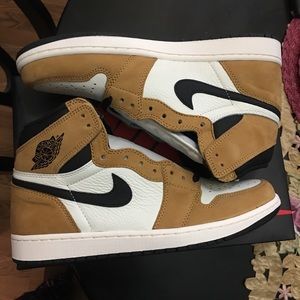 Air Jordan 1 Retro High OG “Rookie of the Year”